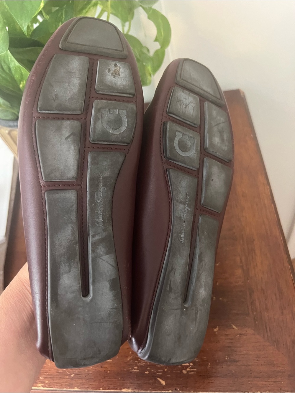 Salvatore Ferragamo Burgundy Leather "Saba" Gancini Loafers 8.5 - Picture 9 of 9